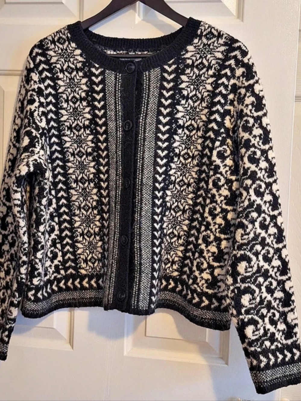 Croft & Barrow Black & White Patterned Cardigan XL